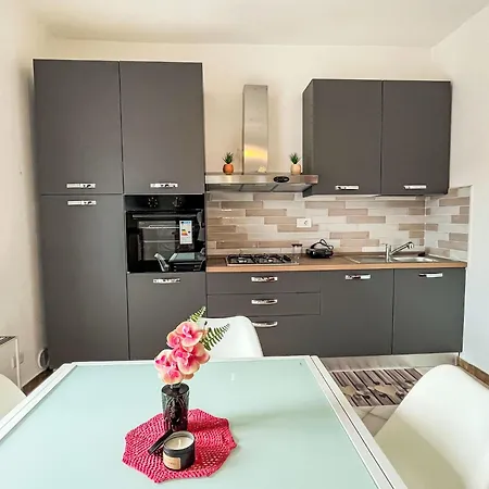 Tra Collina E Mare By Interhome