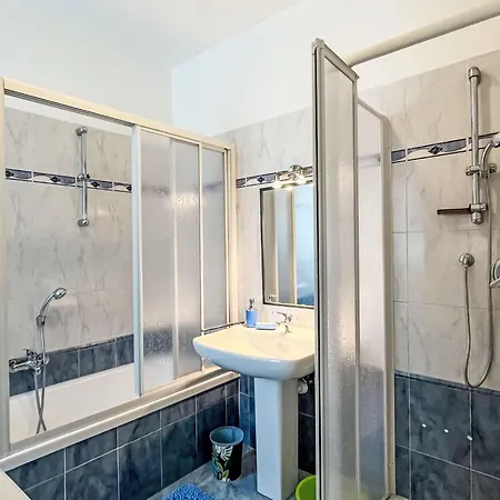 Tatil Evi Tra Collina E Mare By Interhome *