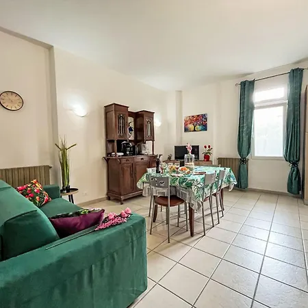 Сasa de vacaciones Tra Collina E Mare By Interhome *